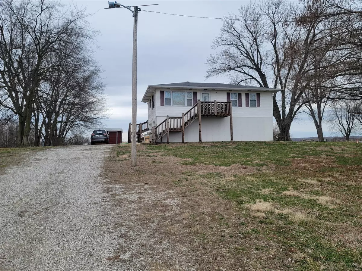 West Alton, MO 63386,9352 N State Route 94