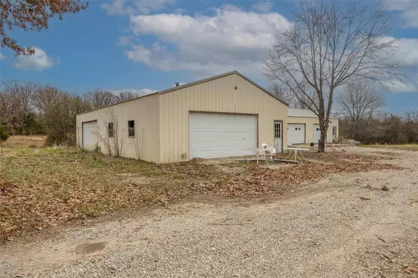 Lebanon, MO 65536,25816 Rustic DR