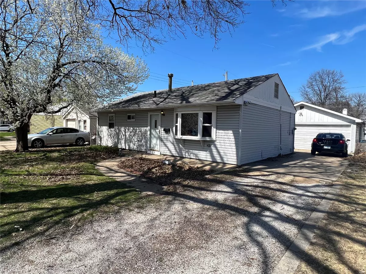 Wood River, IL 62095,1417 Ladd AVE