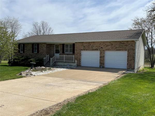 2178 Highway B,  Elsberry,  MO 63343