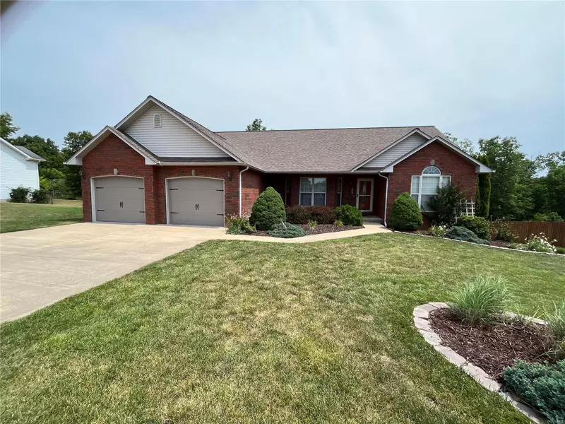 111 Hickory Ridge, Waynesville, MO 65583