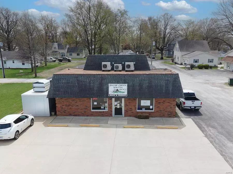 Breese, IL 62230,120 N 4th ST