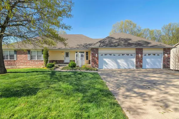 293 Bridgewater Heights DR, Villa Ridge, MO 63089