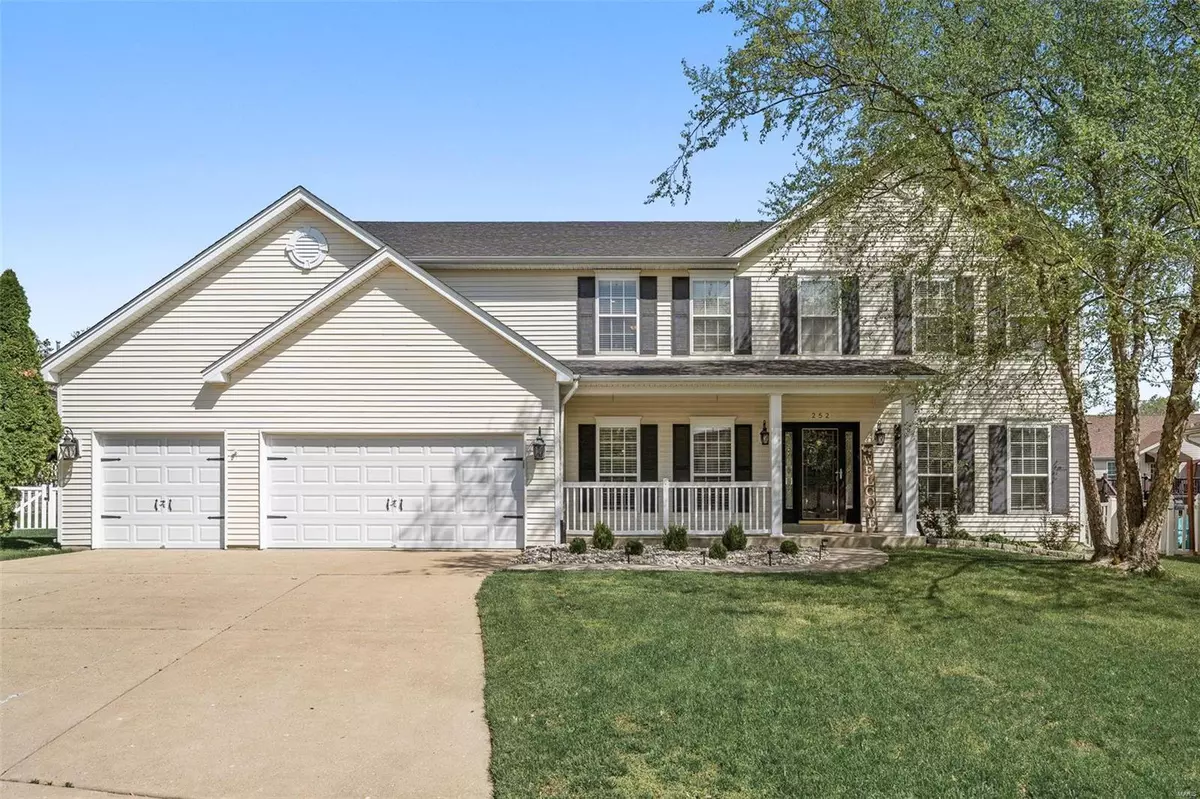 Dardenne Prairie, MO 63368,252 Strathmoor WAY