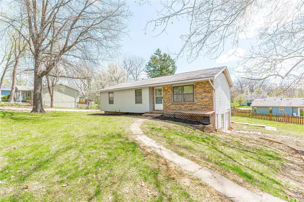 3512 N Creasy Springs RD, Columbia, MO 65202