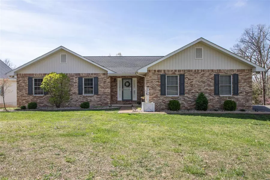 6608 Cornerstone Acres DR, Hillsboro, MO 63050