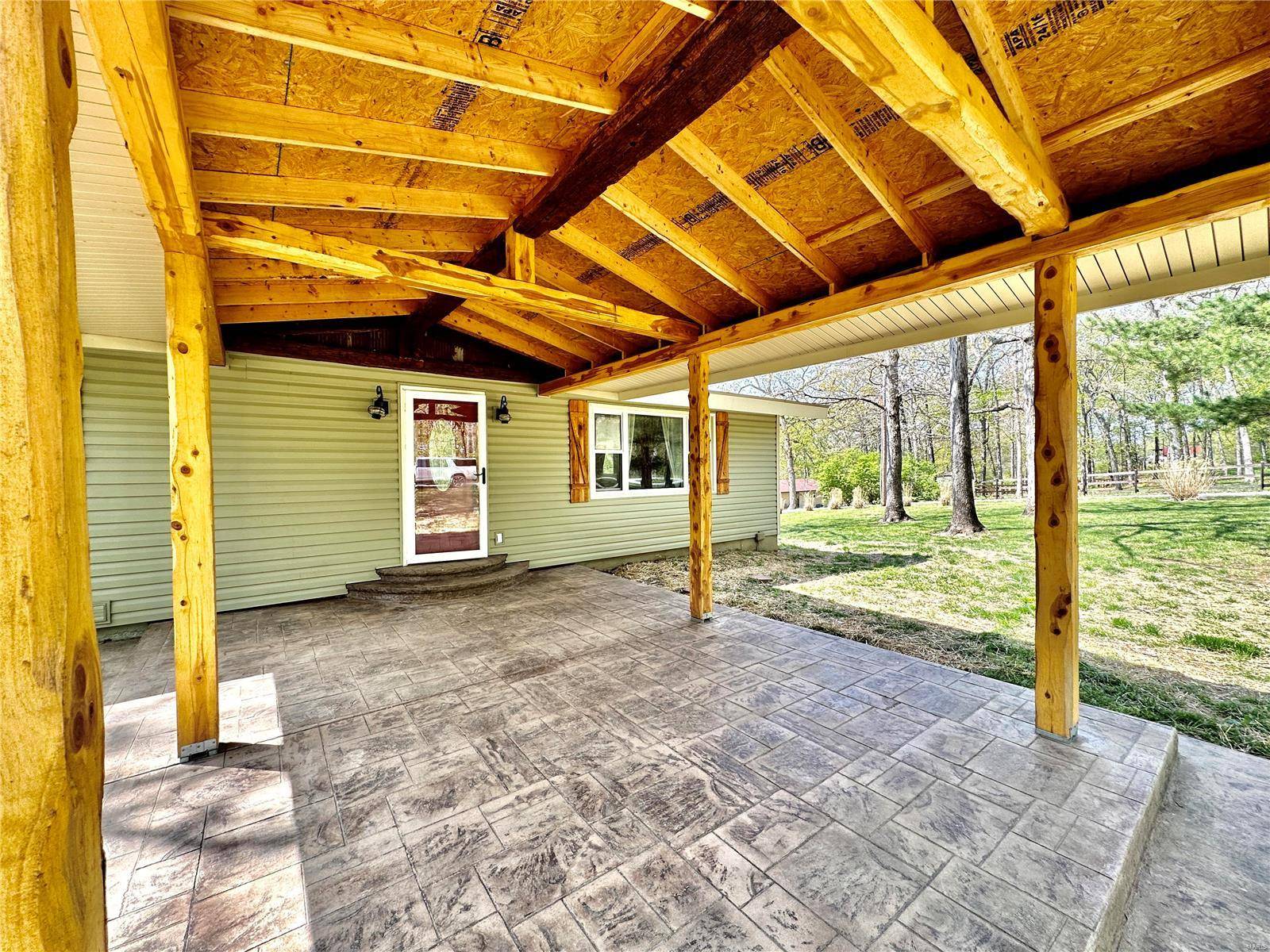 Winfield, MO 63389,118 Woodmark Manor DR