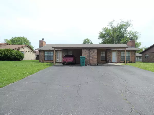 124 Kensington Heights, Belleville, IL 62226