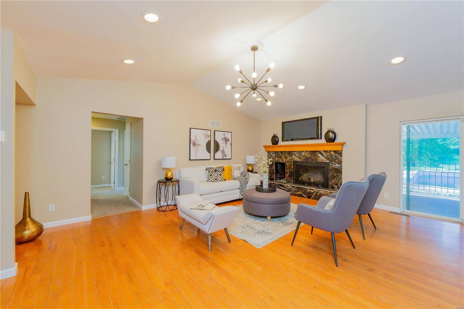 St Louis, MO 63138,12233 Fontaine LN