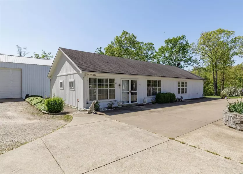 400 Hwy AA, Farmington, MO 63640