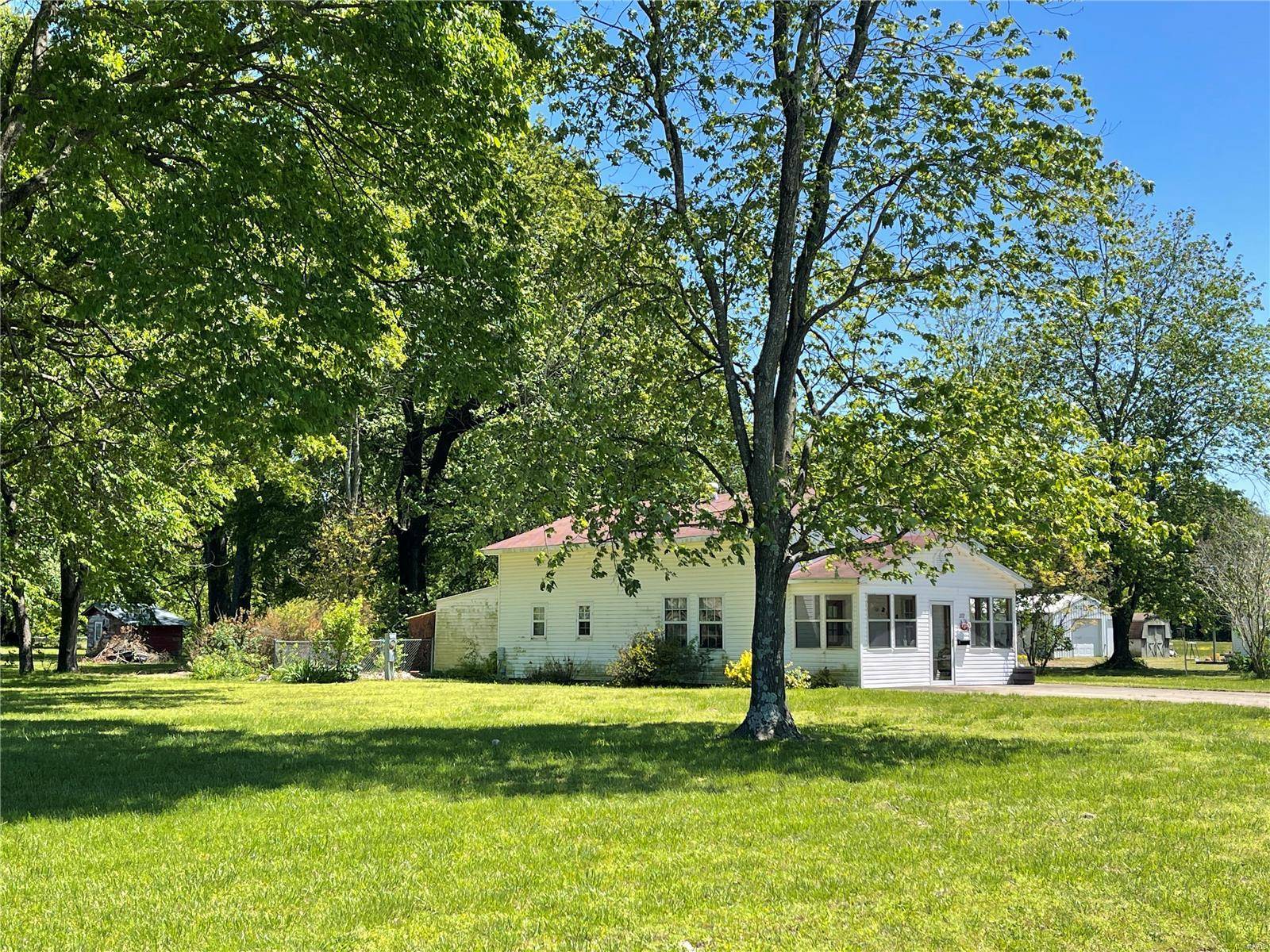 Poplar Bluff, MO 63901,272 Hunter RD
