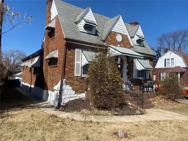 4185 N Euclid AVE, St Louis, MO 63115