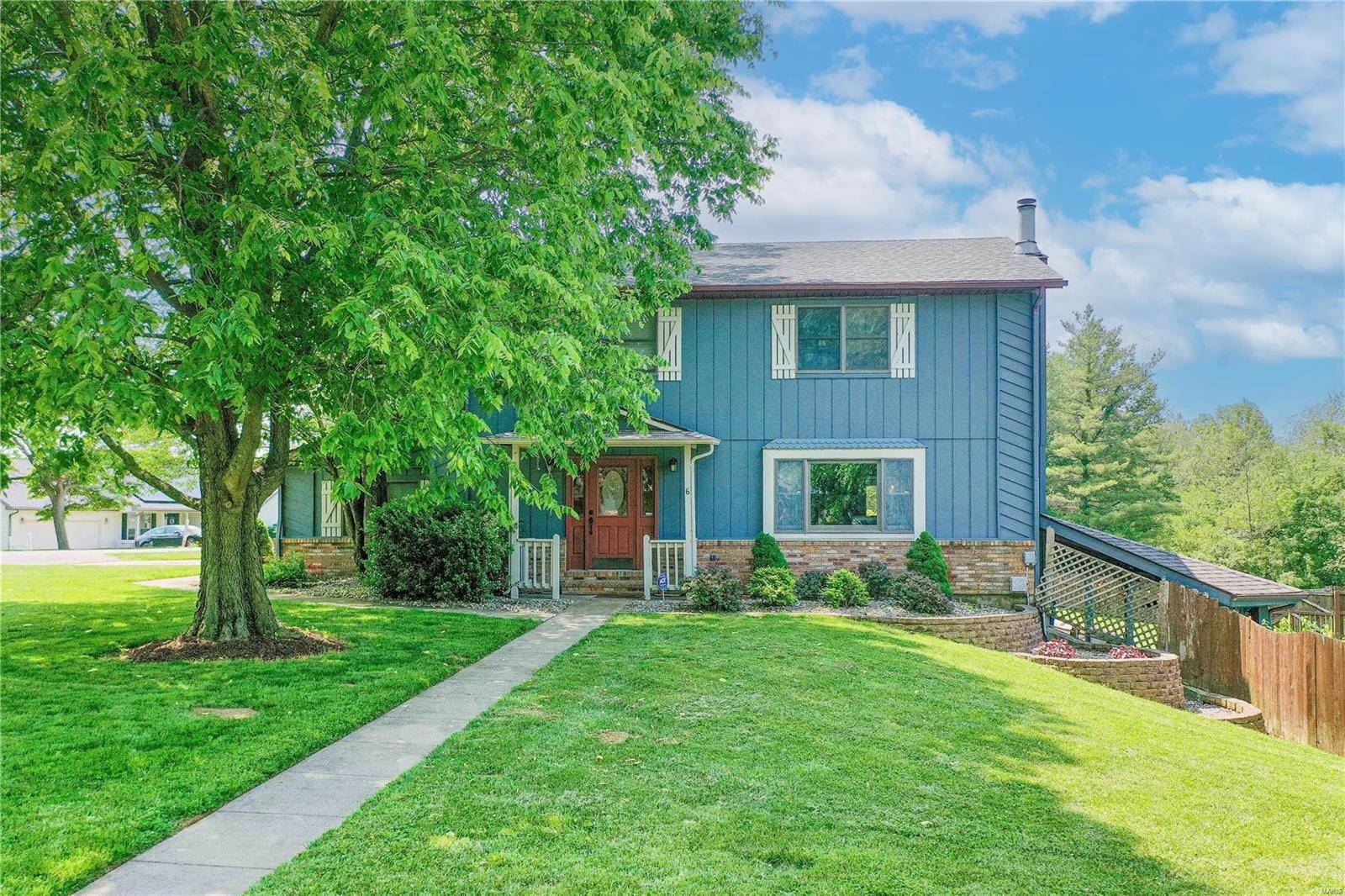 6 Charles TRL, Lebanon, IL 62254