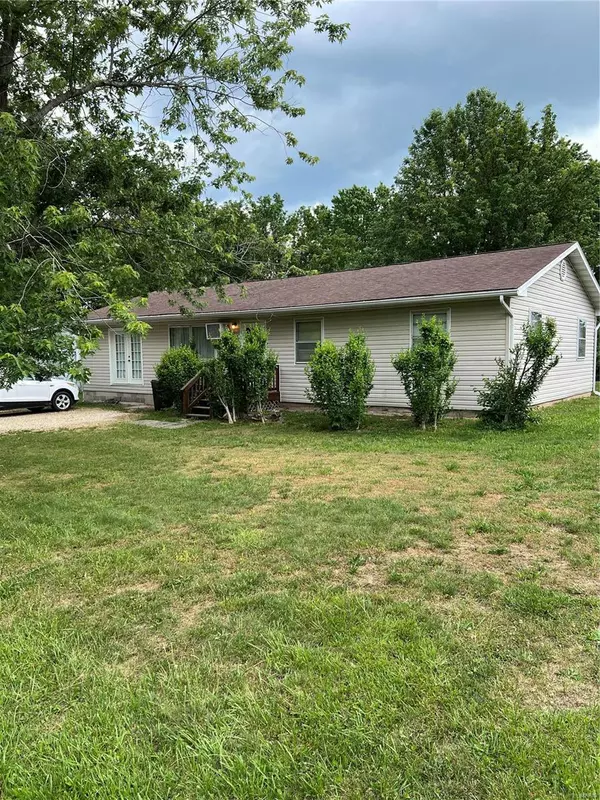 1086 Georgia ST, Sullivan, MO 63080