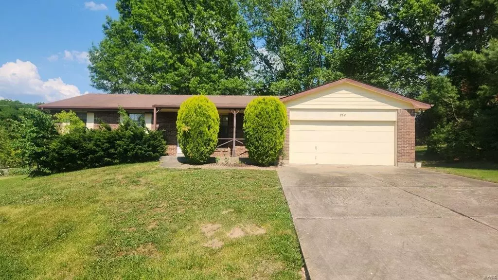 152 Pioneer TRL, Hillsboro, MO 63050