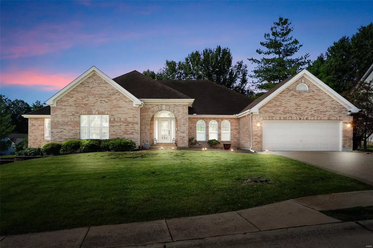 Lake St Louis, MO 63367,919 Locksley Manor DR