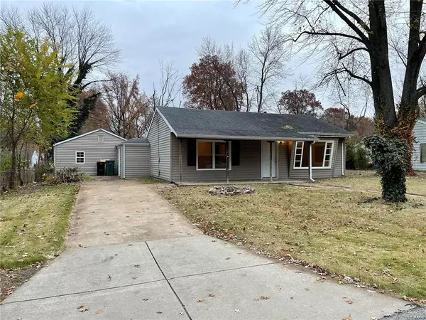 1223 Maple AVE, St Louis, MO 63138