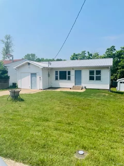 Owensville, MO 65066,209 E Harrison