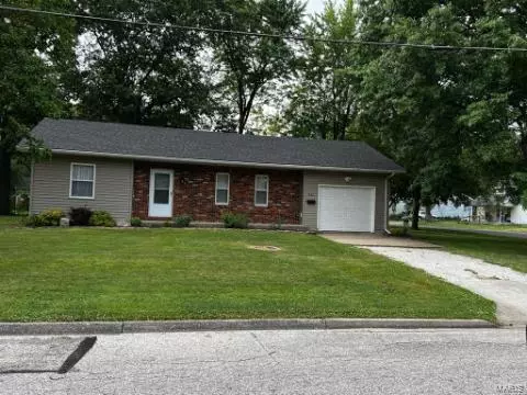 411 W 6th ST, Montgomery City, MO 63361