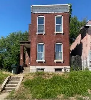 4419 N 19th St, St Louis, MO 63107