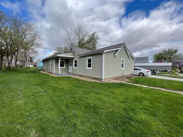 Palmyra, MO 63461,714 N Dickerson