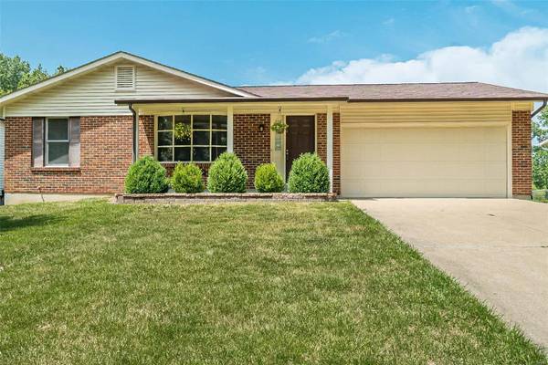 38 Sunny View DR,  St Peters,  MO 63376