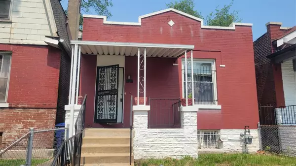 4217 Clarence AVE, St Louis, MO 63115