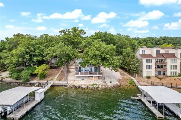 Lake Ozark, MO 65049,113 Mitchell RD