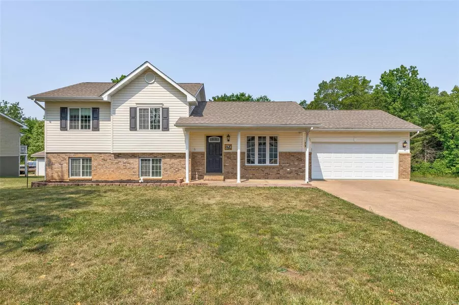 319 Country Lane DR, Desloge, MO 63601