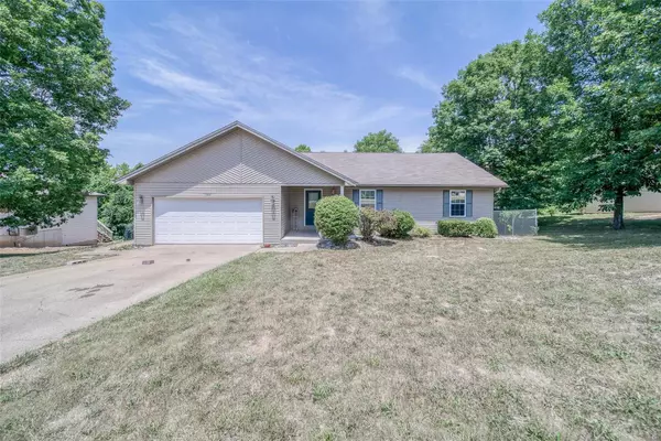 17085 Lensman RD, St Robert, MO 65584