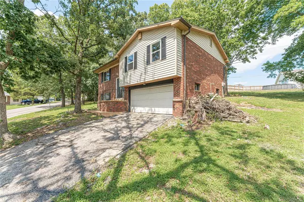 Imperial, MO 63052,1745 Hilltop LN