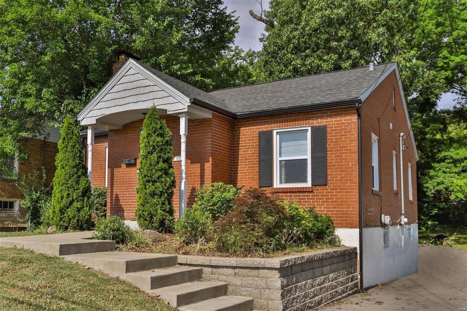 St Louis, MO 63119,1025 Charleville AVE