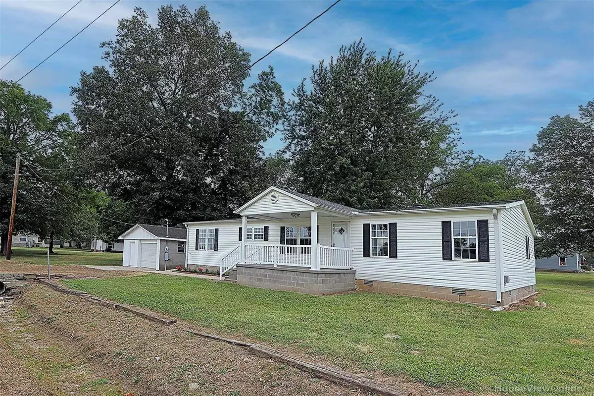 Benton, MO 63736,111 Cottage ST