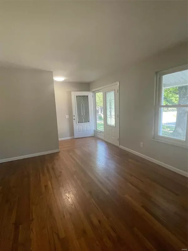 Florissant, MO 63031,946 Armada CT