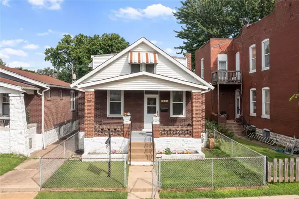 7315 Minnesota AVE, St Louis, MO 63111