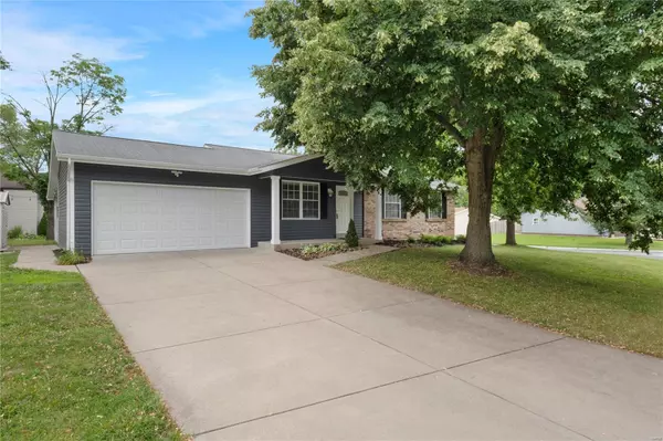 11 Novella DR, St Peters, MO 63376