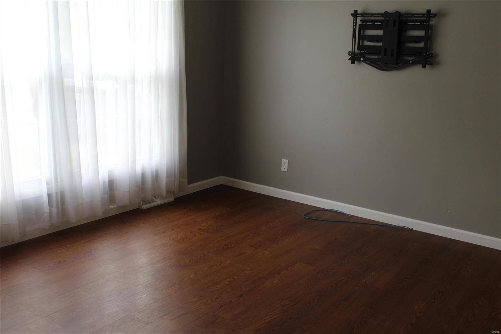 Godfrey, IL 62035,205 Mercury DR