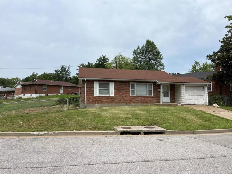 4619 Edgewood BLVD, Normandy, MO 63121