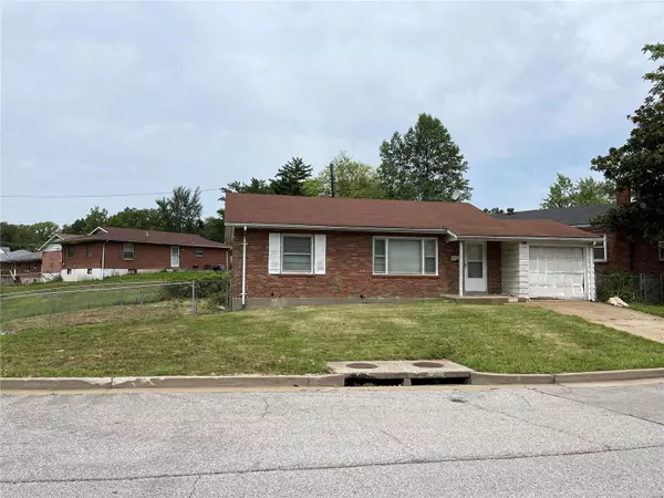 4619 Edgewood BLVD,  Normandy,  MO 63121