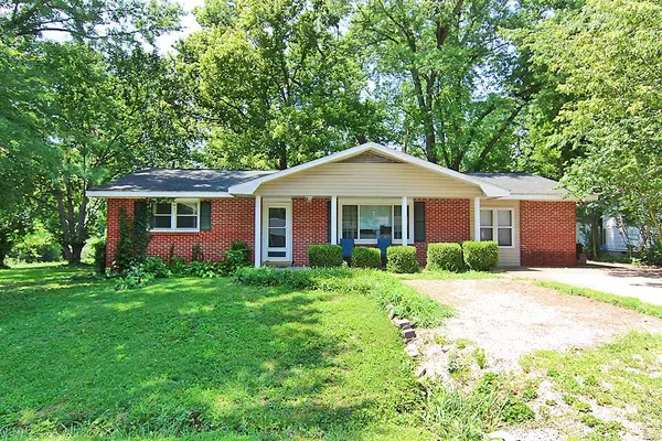 Cape Girardeau, MO 63701,2401 Hilltop LN