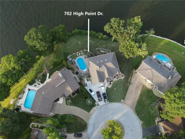 702 High Point DR, Lake St Louis, MO 63367