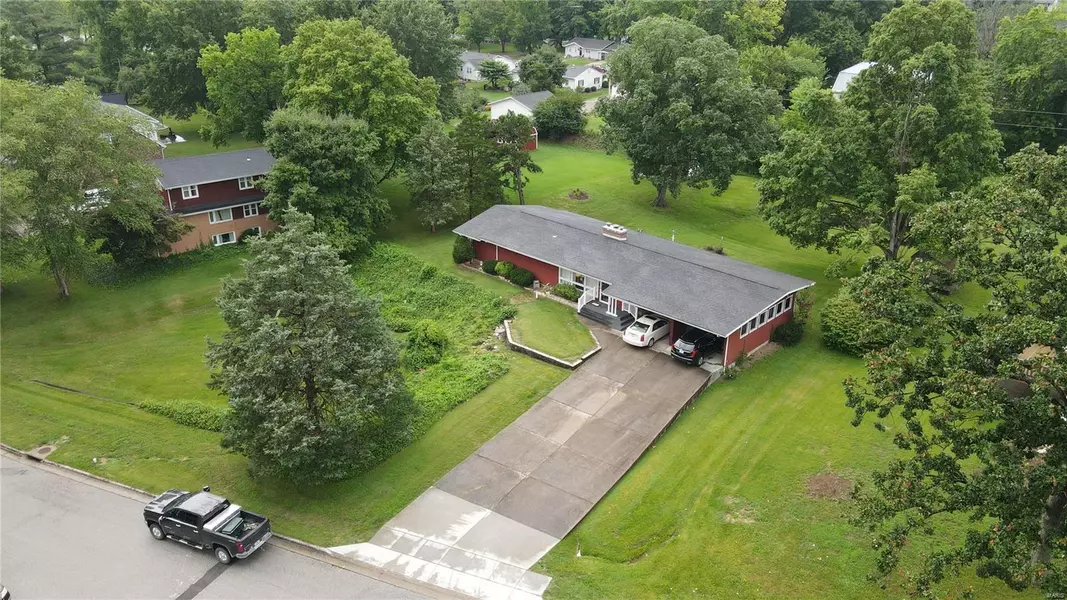 415 Mecker Road, Perryville, MO 63775