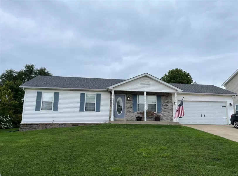 210 Summerwood CT, Moscow Mills, MO 63362