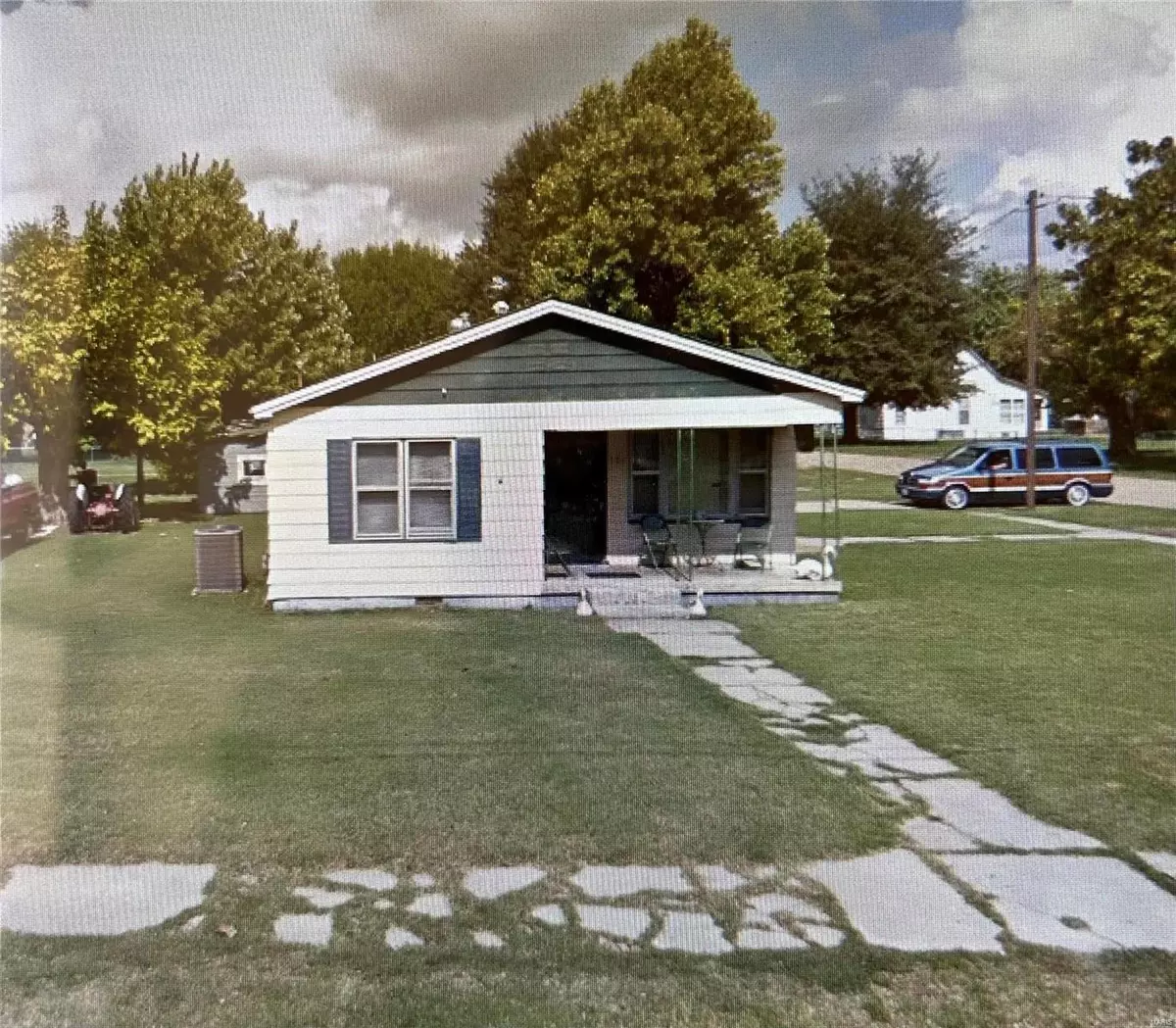 Kennett, MO 63857,206 E Seventh ST