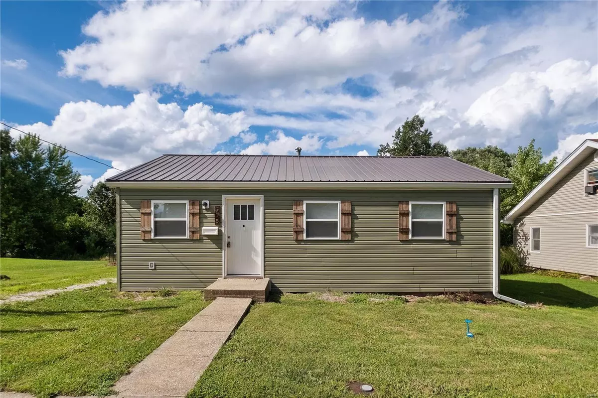 Bowling Green, MO 63334,515 W Lee ST