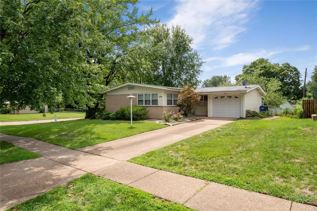 Florissant, MO 63033,1595 Bay Meadows DR