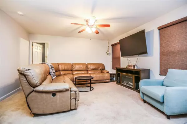 Lake St Louis, MO 63367,3015 Preston Woods Trl TRL