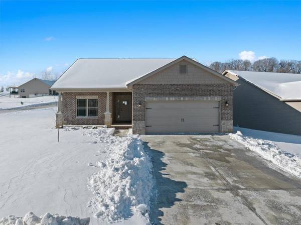 8011 Villa Valley LN, Caseyville, IL 62232