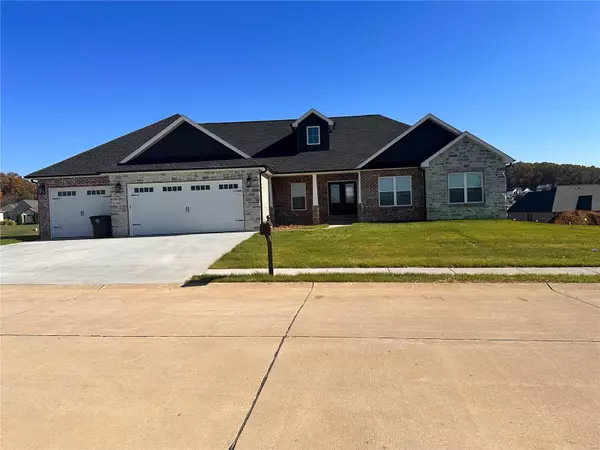 252 Orange Bowl DR, Cape Girardeau, MO 63701