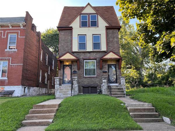 4231 Harris AVE,  St Louis,  MO 63115